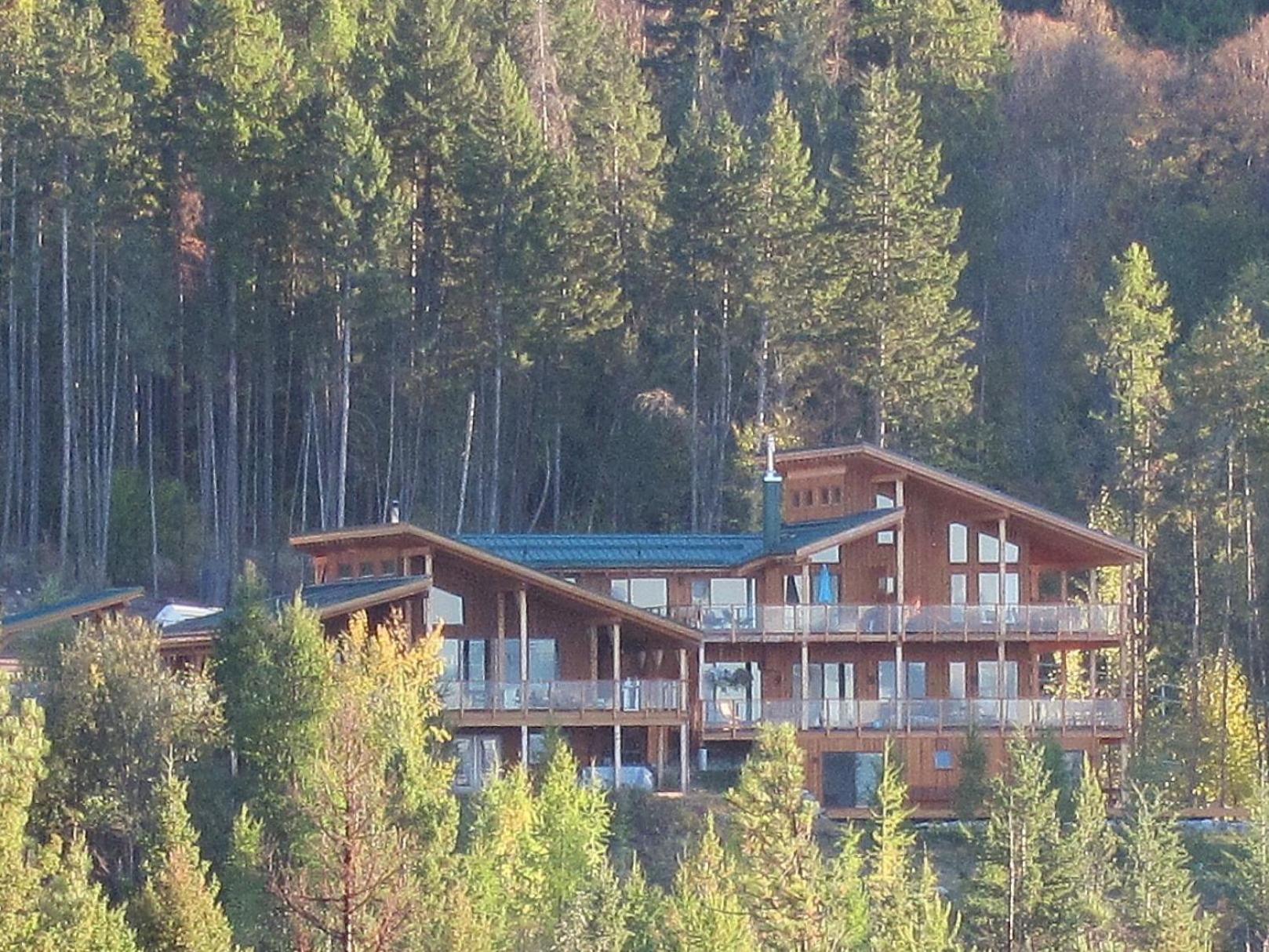Myra Canyon Lodge Kelowna Room photo